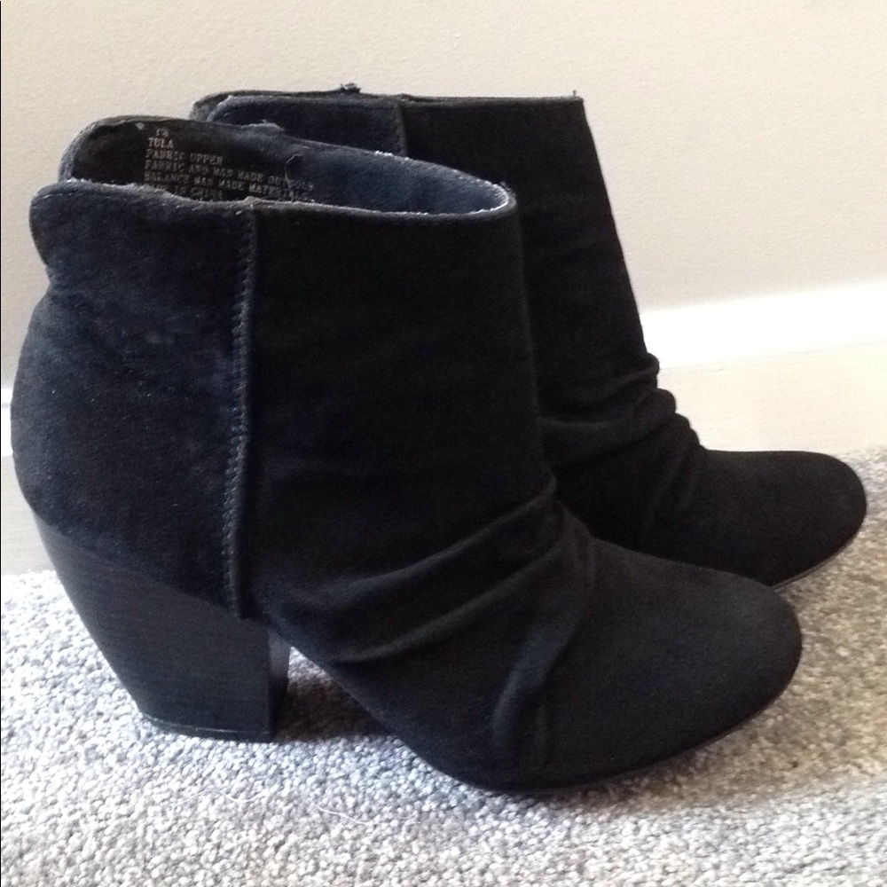 SUGAR BLACK BOOTIES